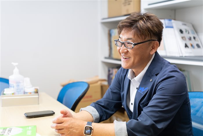 打ち合わせを行う代表