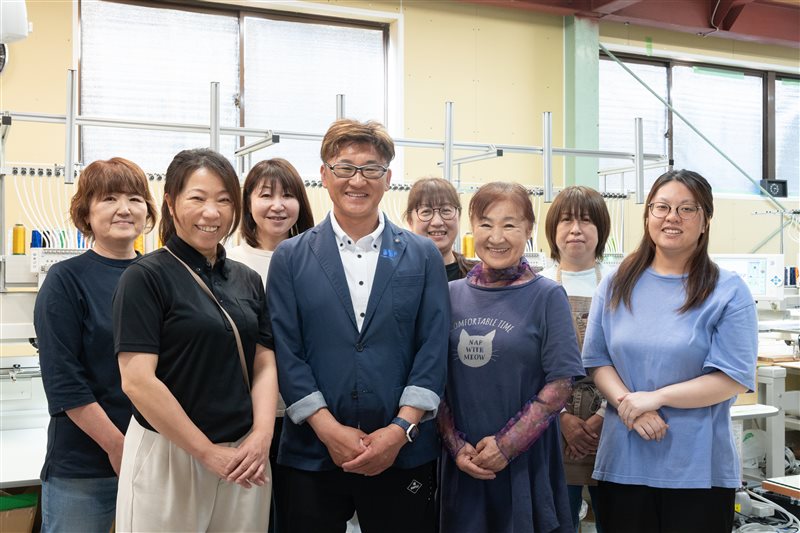 プリントワールドのスタッフ集合写真